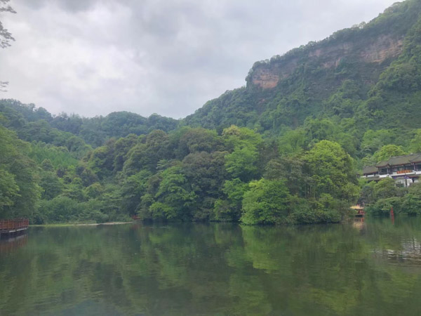 貪污受賄近二千萬(wàn)的處長(zhǎng)會(huì)被判多少年？上海專(zhuān)辦刑事案件律師來(lái)回答