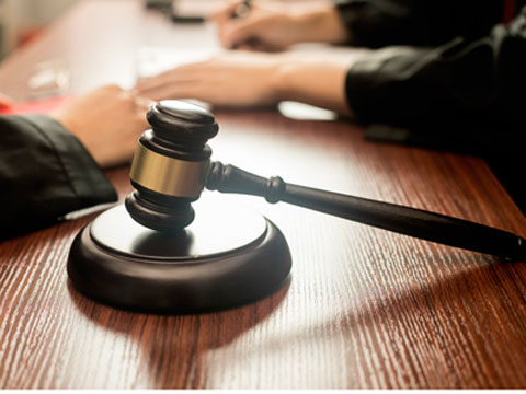 信用卡透支_一審獲刑_再審【無罪】