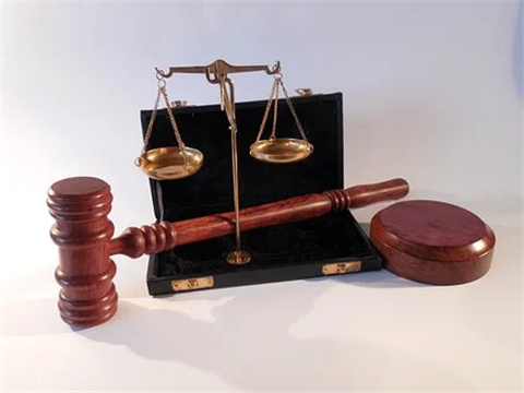 趙屯刑事律師一男子讓朋友和妻子發生關系被殺
